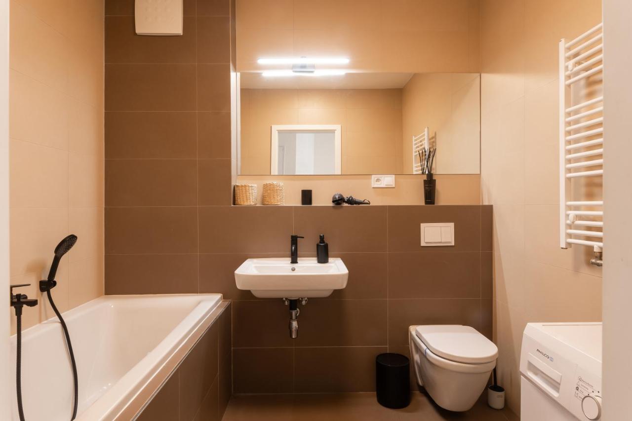 Quiet & Cozy Apartment Old Town - Free Underground Parking Caşonia Exterior foto